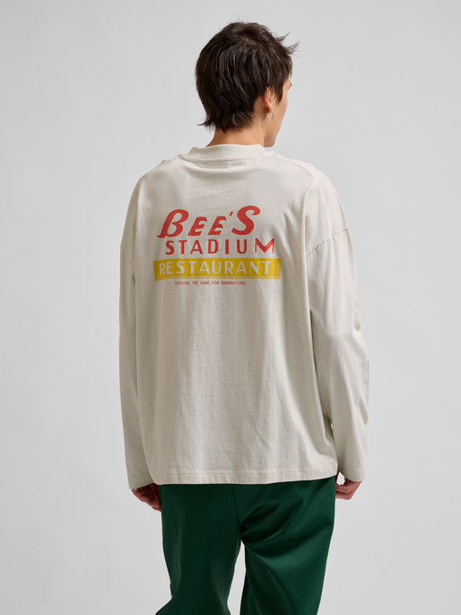 hmlLOOSE T-SHIRT L/S BEES STADIUM, TOFU, model