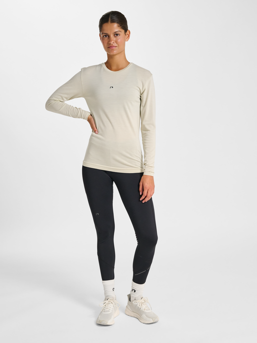 nwlTHERMA WOOL BLEND T-SHIRT L/S W, SILVER BIRCH, model