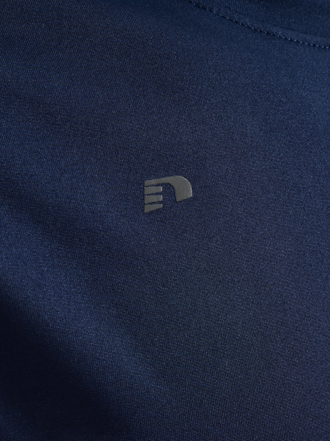 nwlBEAT T-SHIRT, BLACK IRIS, packshot