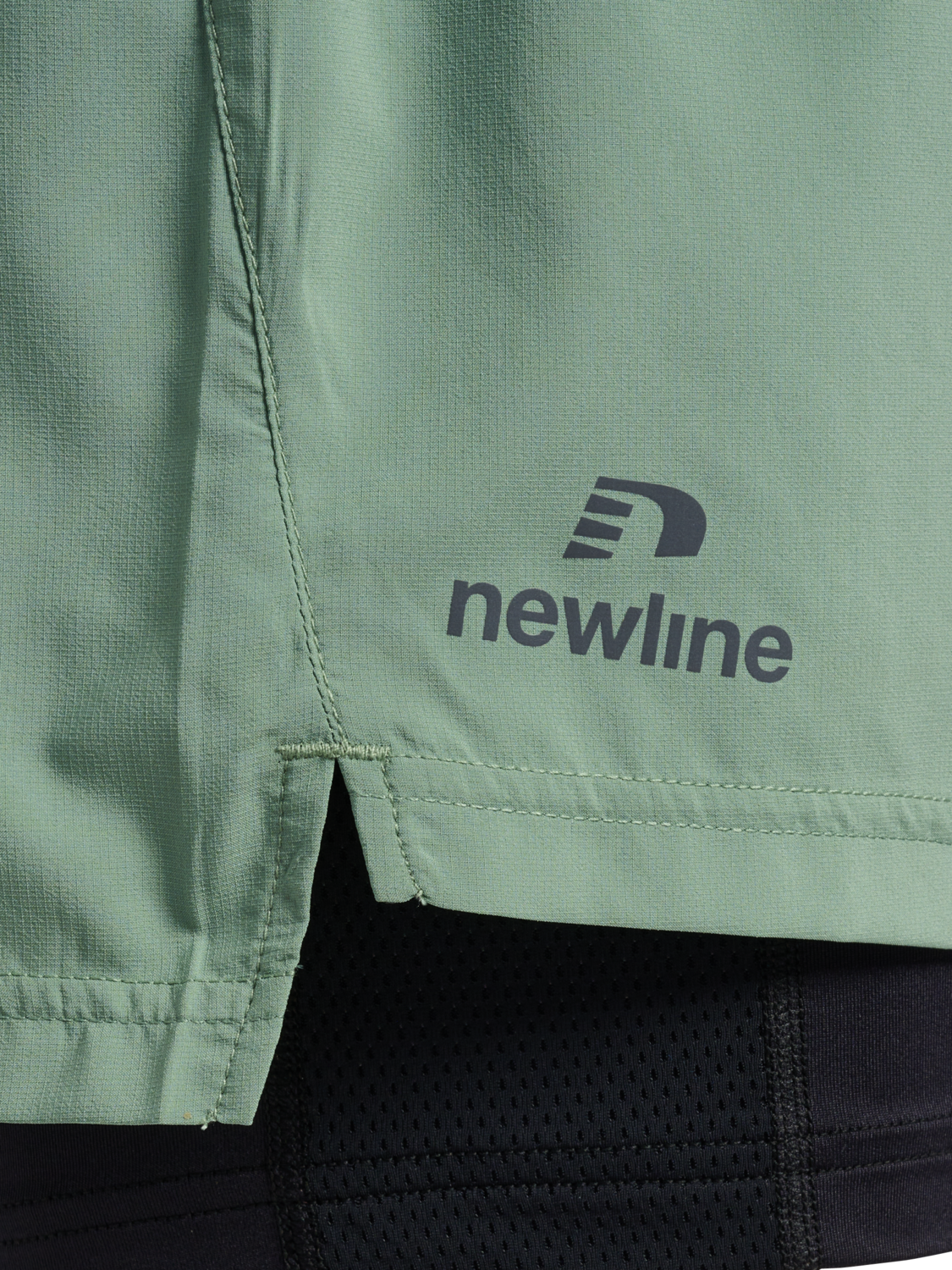 nwlDETROIT 2IN1 SHORTS WOMAN, GREEN BAY, packshot