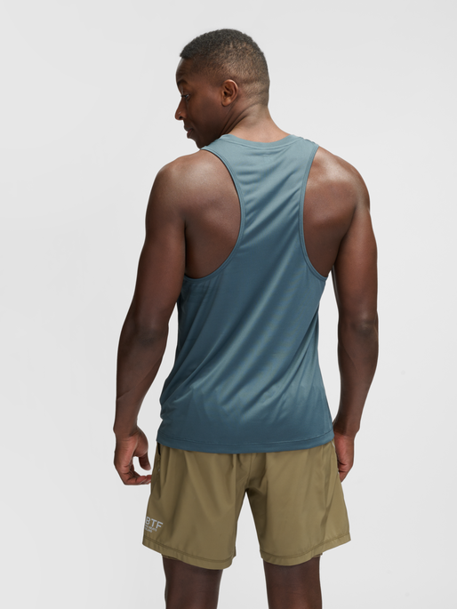 nwlBEAT SINGLET, DARK SLATE, model