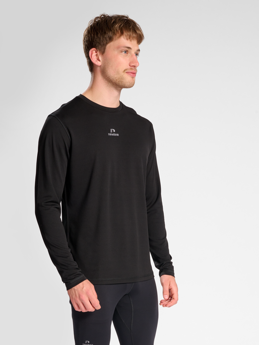 nwlBEAT POLY LS TEE, BLACK, model