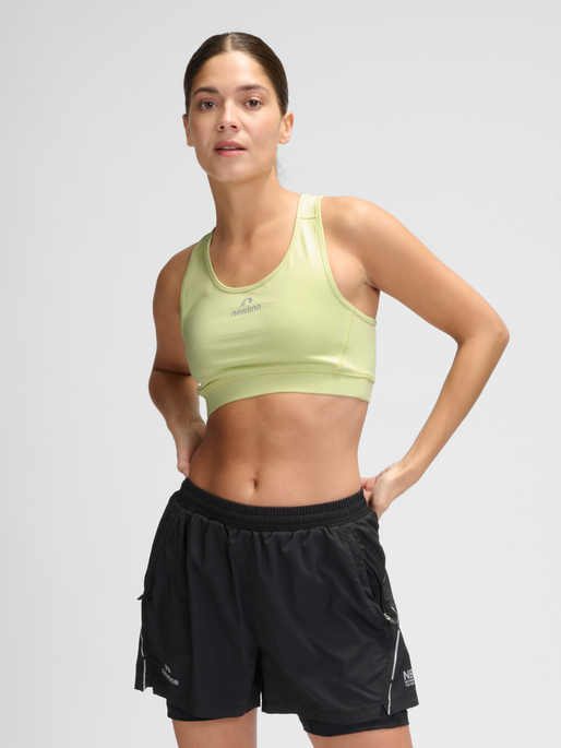 nwlLEAN SPORTS BRA, LUMINARY GREEN, model