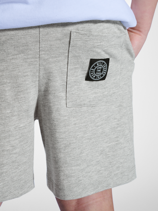 stmOCEAN SHORTS, GREY MELANGE, model